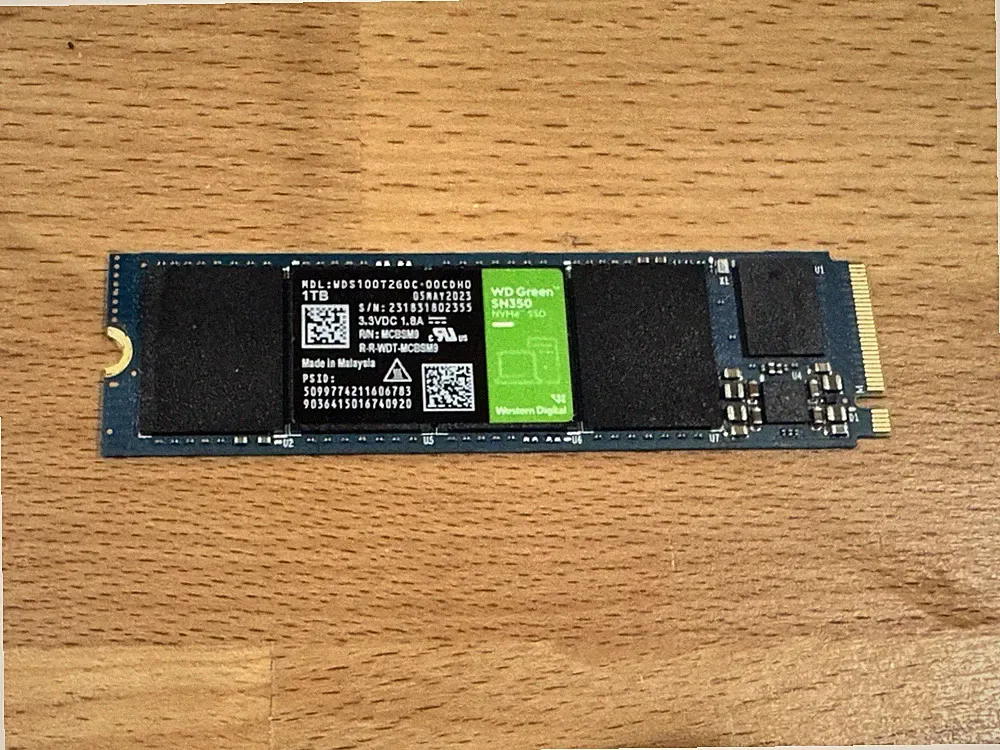 Western Digital WD Green SN350 1TB M.2 2280 NVMe SSD PCIE Gen3 X4 ~135 Hours
